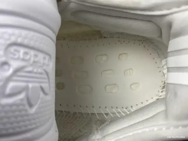 Adidas 350 Yeezy Boost HQ6316 CabBage V2 0505